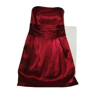 Womens size 10 strapless above knee Red David's Bridal  Dress style 83707  NEW